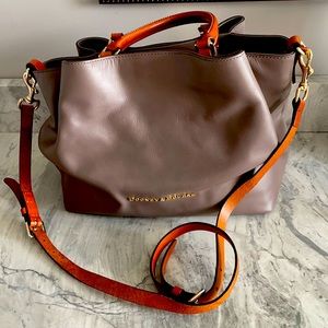 Dooney&Bourke  grey taupe crossbody bag